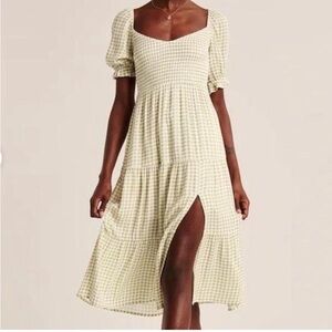 Abercrombie & Fitch Short puff sleeve smocked Midi dress in green white gingham.